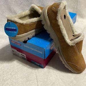 Skechers go walk wide